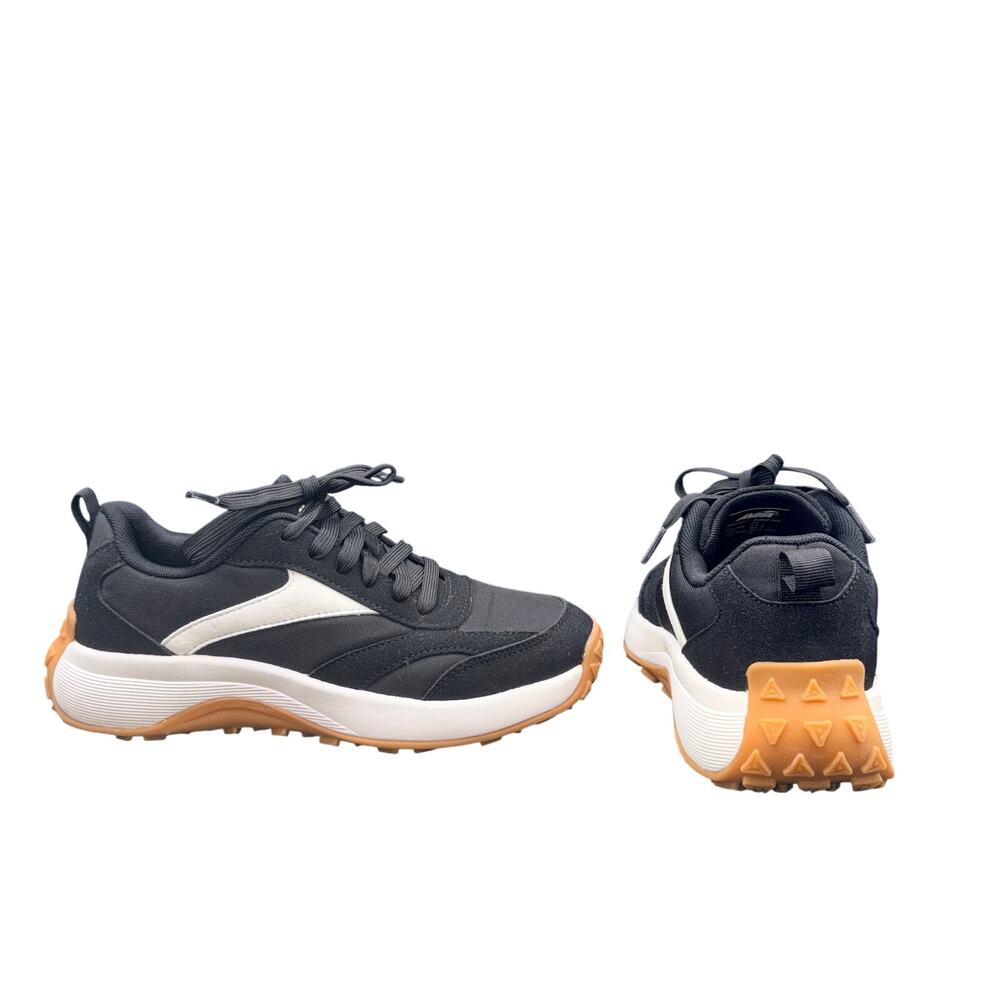Avia Women’s Trail Running Sneakers Black White Gum Sole Size 7 Athletic Shoes
